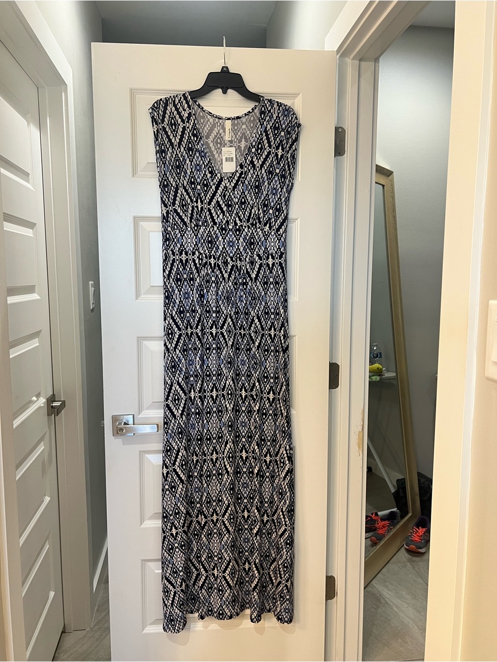 Lovappella Women’s XL Blue Geometric Print V-Neck Maxi Dress NWT